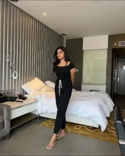Call Girls Service in Hansot